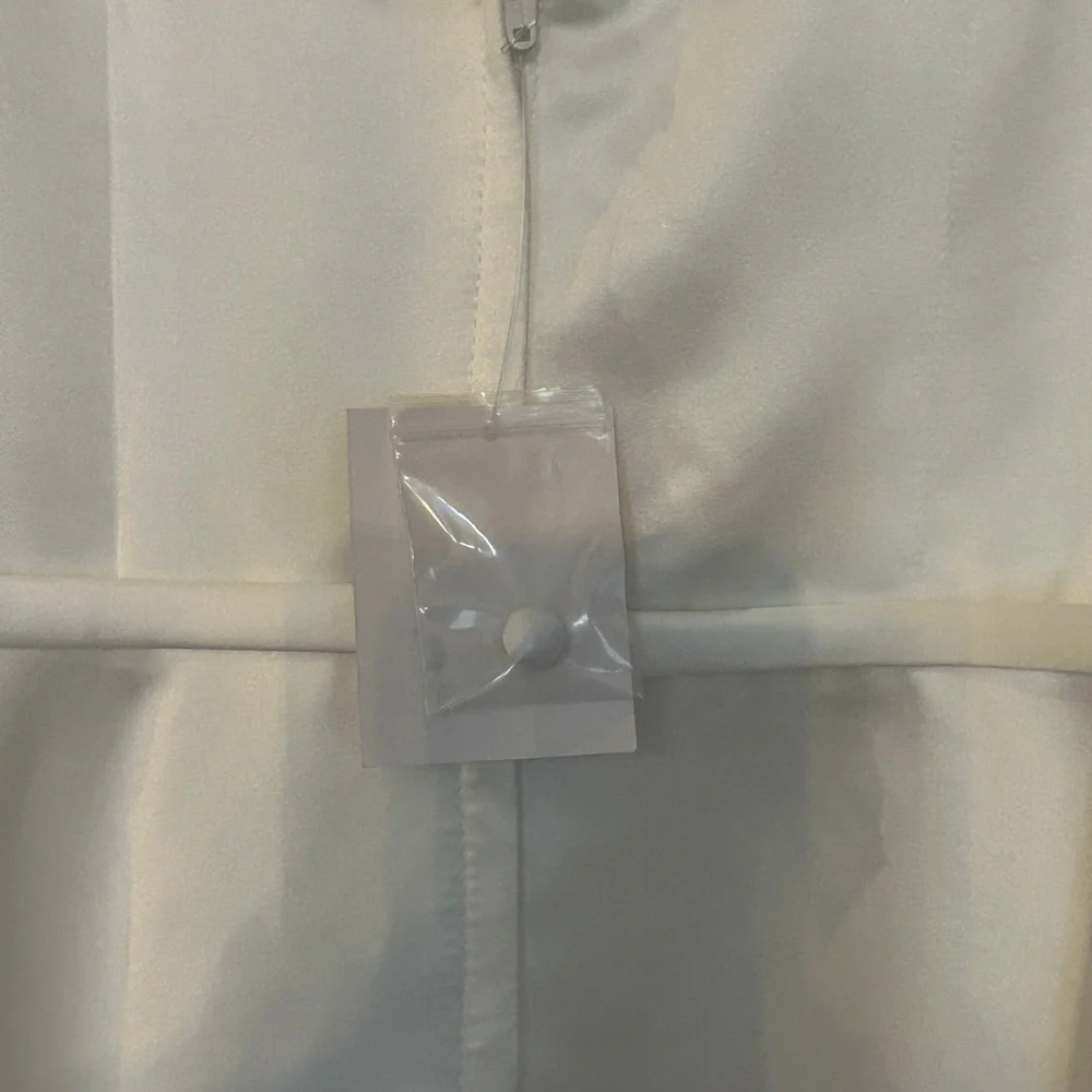 David's Bridal Ivory Sequin Bodice Satin A-Line Girls' Dress - Picture 8 of 8